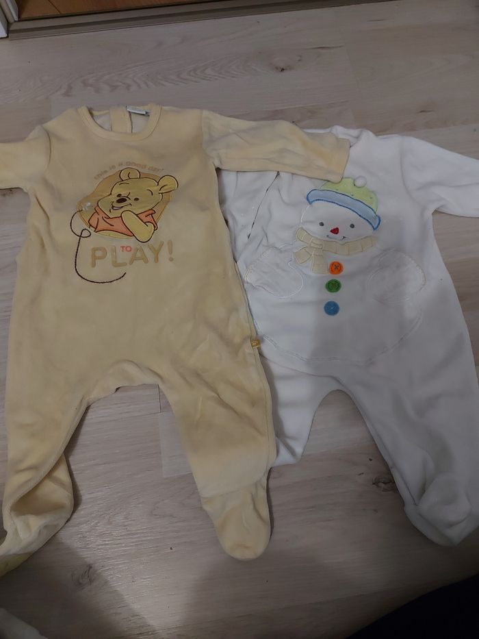 2 pyjama disney 6 mois et 3/6mois