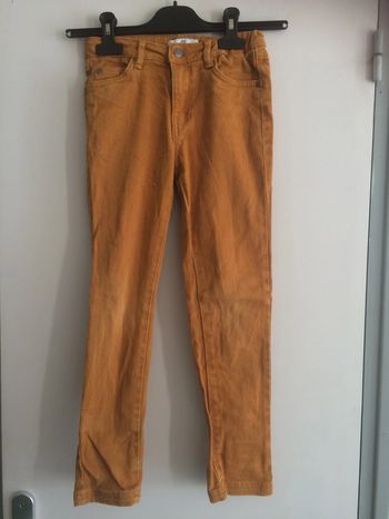 Pantalon moutarde 8 ans