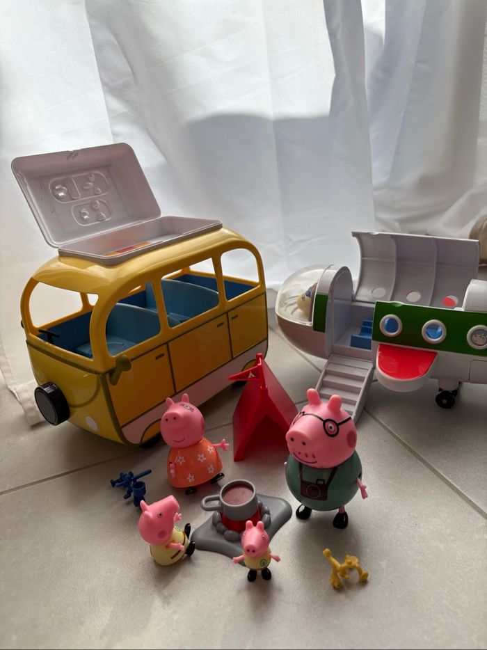Lot de jouets peppa piG - photo numéro 3