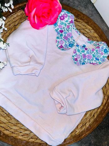 Pull bébé fille fleurie