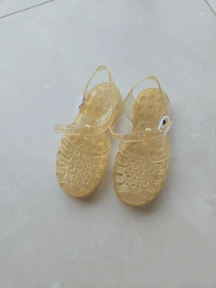 Sandales Méduses dorées paillettes pointure 29