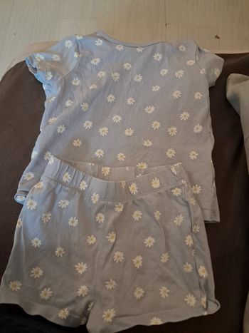 Lot vêtements bébé fille 18 mois
