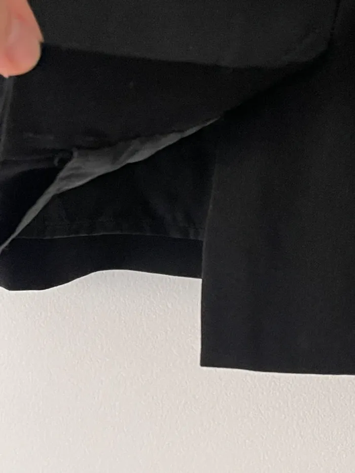Jupe noire classique H&M taille 38 fendue style tailleur - photo numéro 6