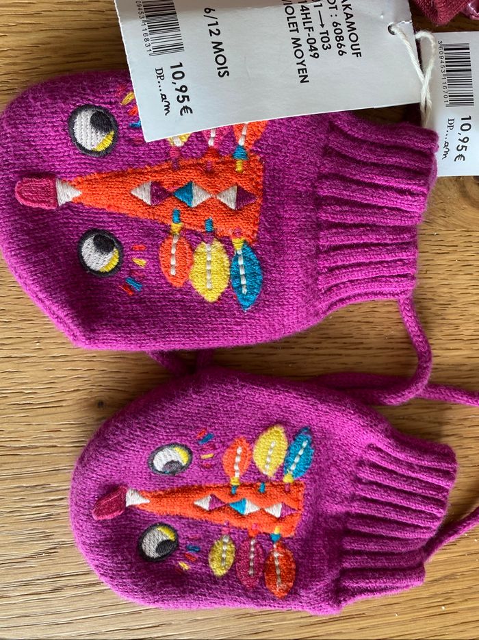Doudoune 6 mois  avec bonnet gants - photo numéro 2