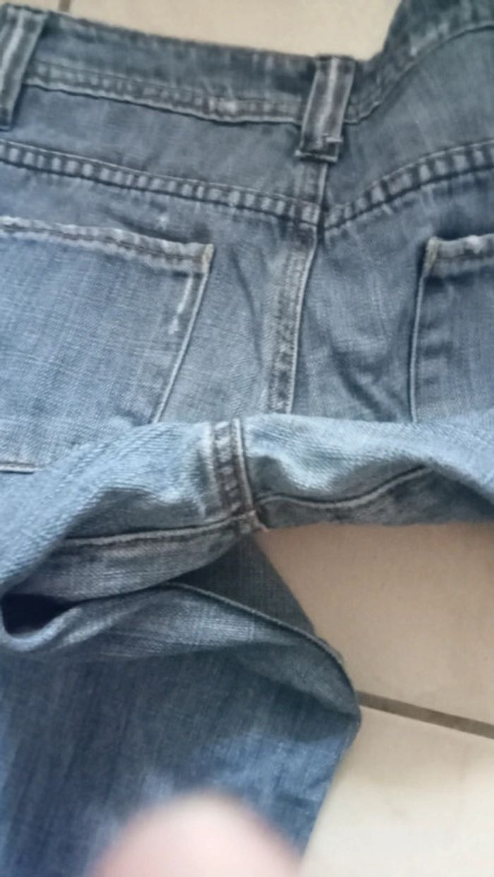 Pantalon court en jean bleu clair - photo numéro 4