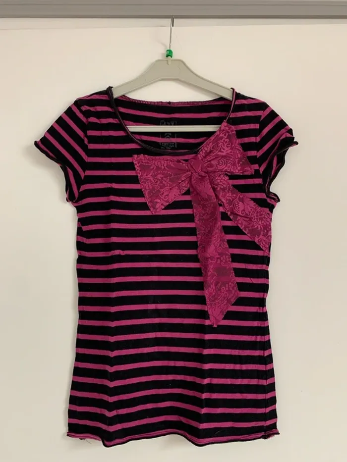 Tee-shirts noeud