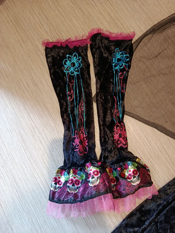 A saisir, costume fille/femme, taille M , " dia de los muertos " - photo numéro 6