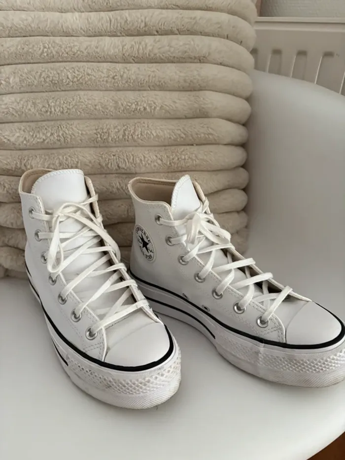Converse montantes en cuir - blanches - photo numéro 3