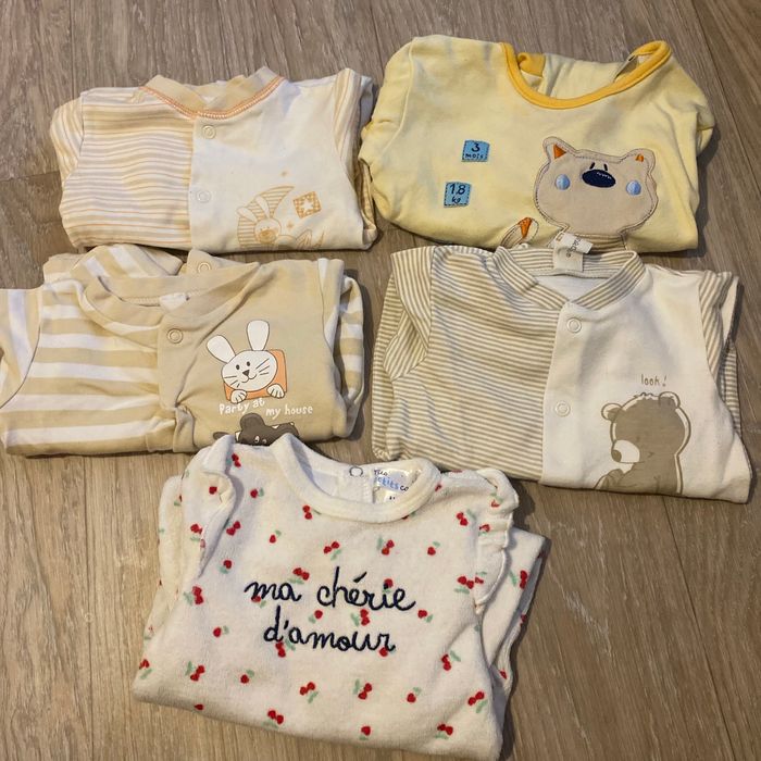 Lot de pyjamas