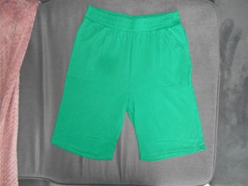 Short, taille: 14 ans, neuf