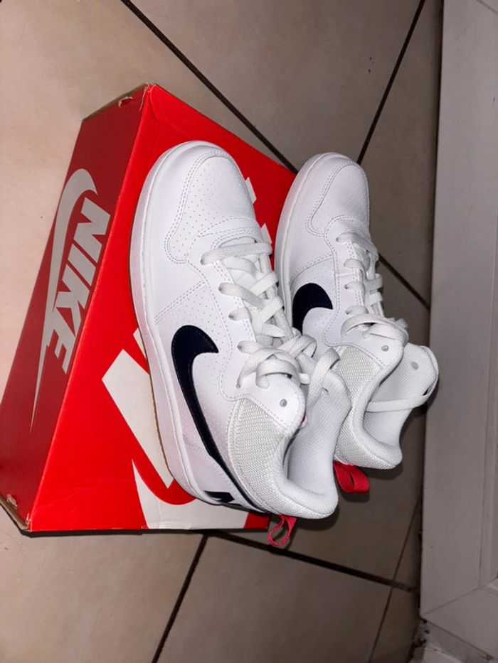 Baskets Nike P.38,5 Neuves unisex - photo numéro 2
