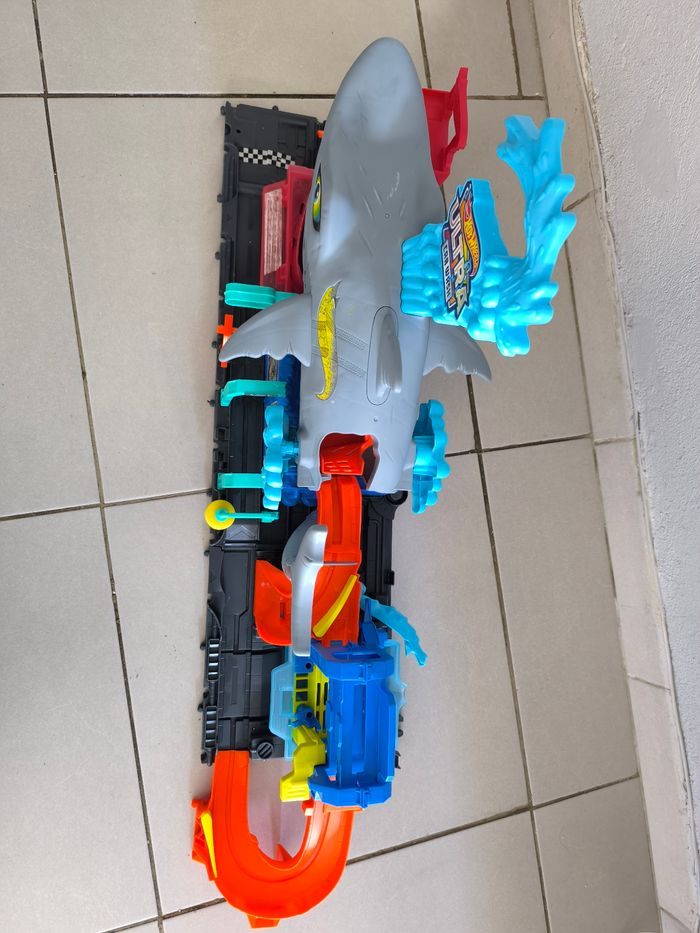 Circuit requin hot wheels - photo numéro 8