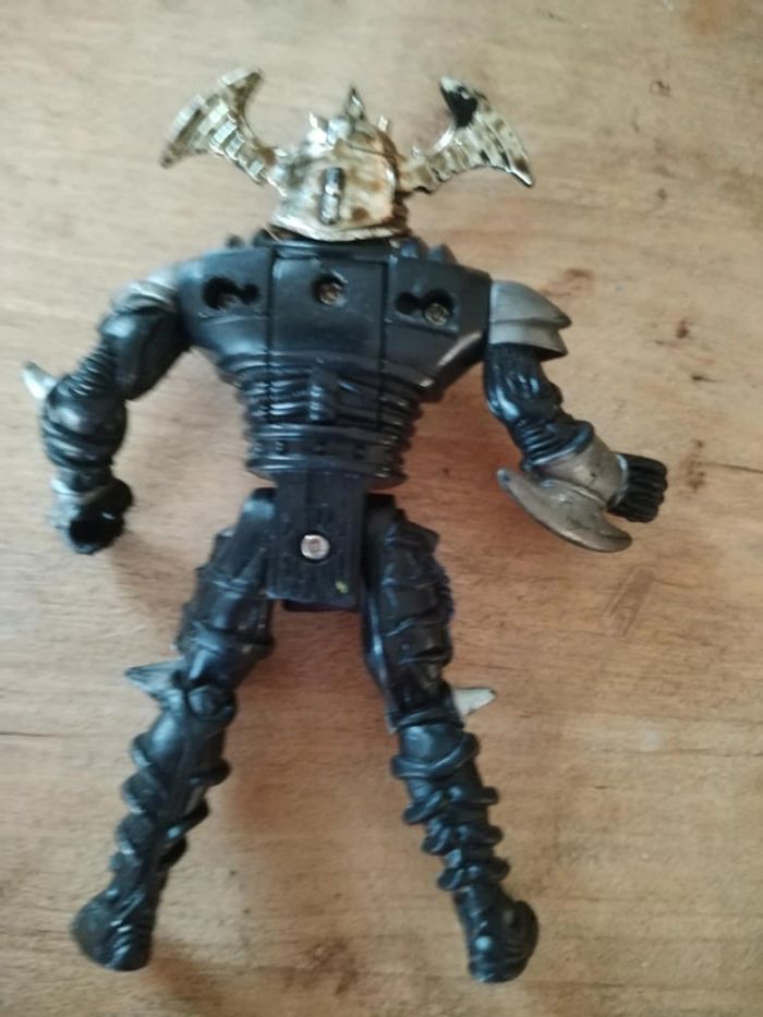 Légendes des Chevaliers Chap Mei .Figurine du Guerrier Noir Maléfique . - photo numéro 5