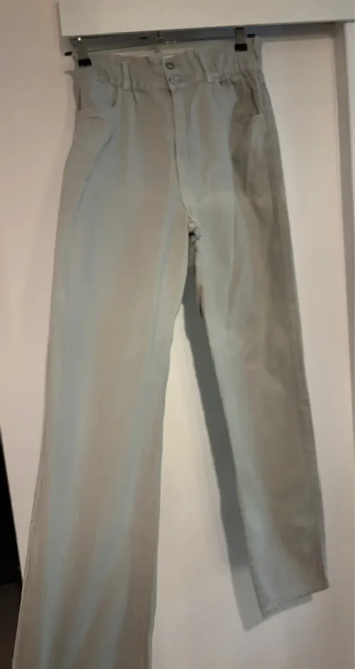 Pantalon taille haute Pull&Bear vert clair - T 38 - photo numéro 2