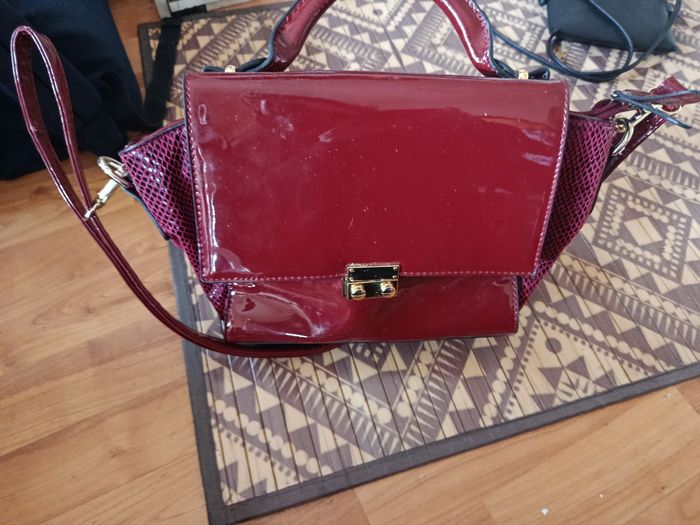 Sac cuir rouge neuf – Chic, pratique & indispensable 💖👜