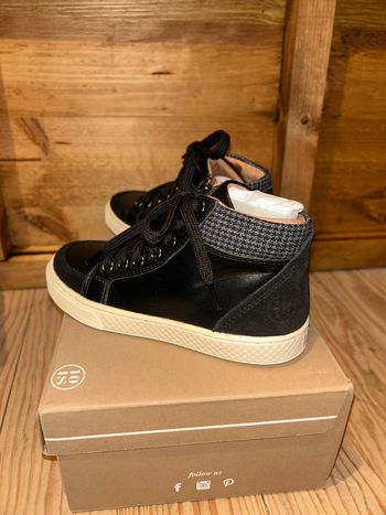 Basket noir Tenis neuve