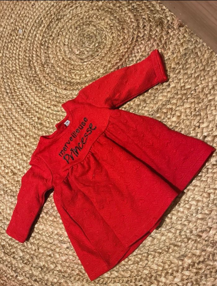 Robe rouge
