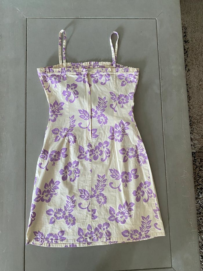 Robe courte style hawaïen crème avec fleurs violettes MWR taille 38 - photo numéro 15