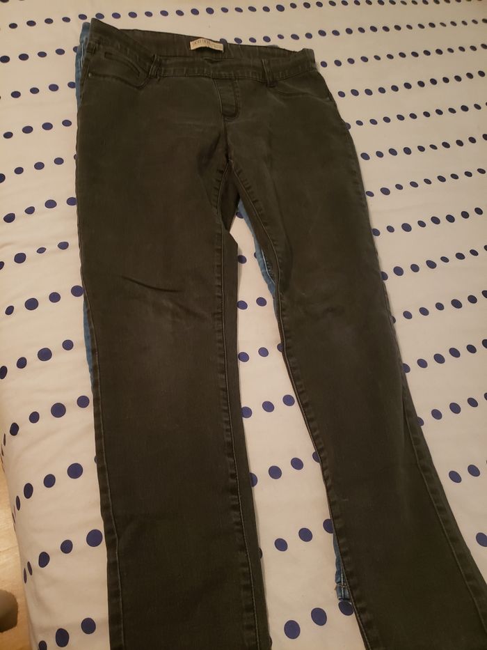 Jeans slim taille 38 et 40