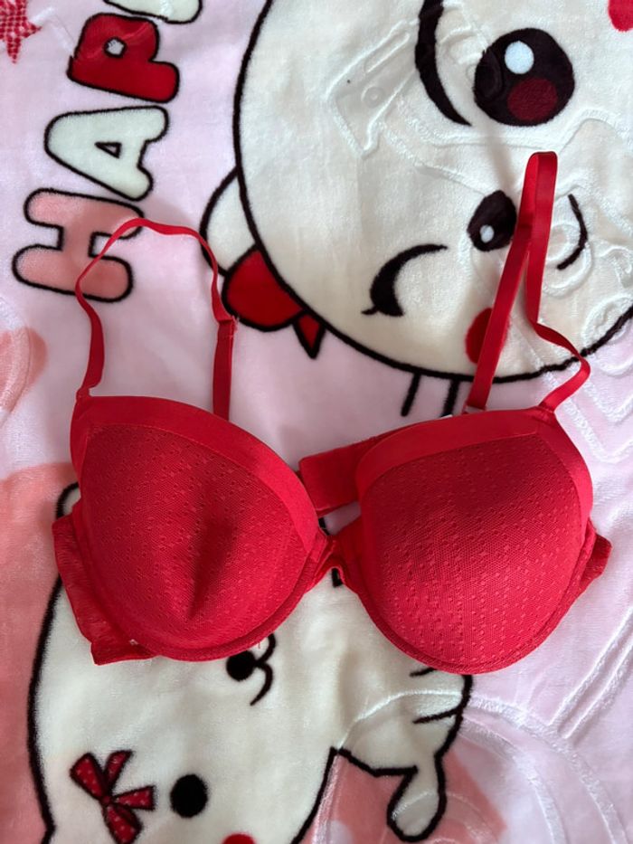 Soutien gorge rouge