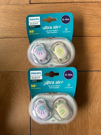 Lot 4 tétines Taille 0-6 Mois Philips Avent 