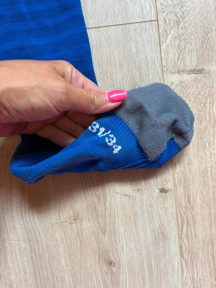 T-shirt et chaussettes de foot Décathlon 10 ans - photo numéro 4