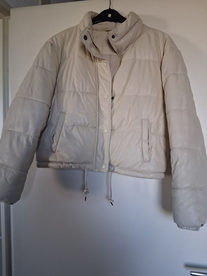 Blouson court matelassé  beige " t- L" jennyfer