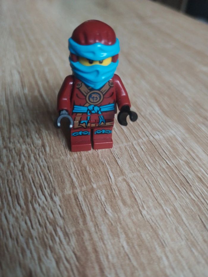 Lego ninjago minifig nya njo212 - photo numéro 2