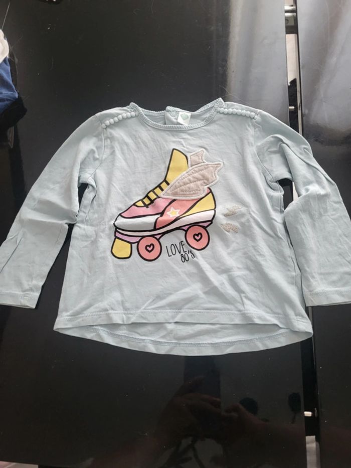 Haut bleu ciel tex 24 mois