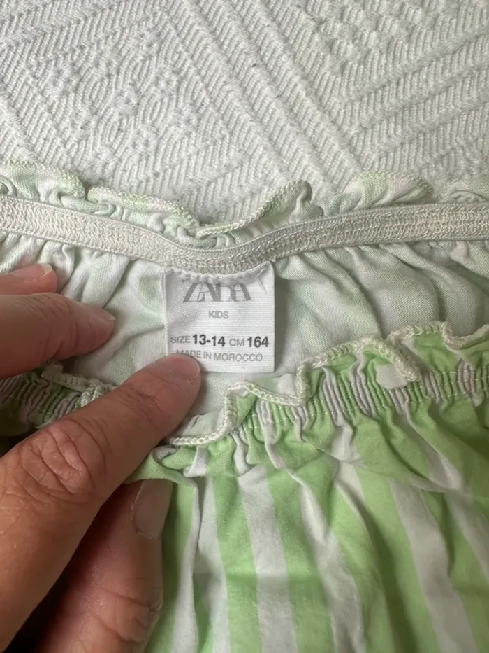 T-shirt Zara fille 13/14 ans - photo numéro 2
