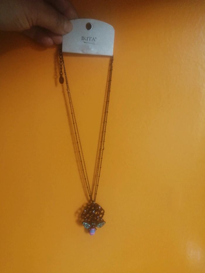 🌸Collier Acier noir avec Pendentif abeille "Ikita" neuf 🌸 - photo numéro 4