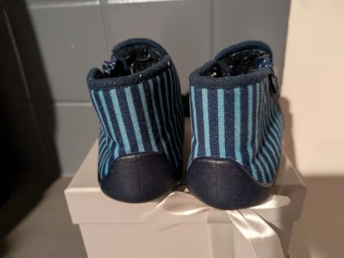 Chaussons velours garçon 22 - photo numéro 5