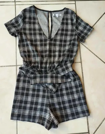 Combinaison short jennyfer taille S