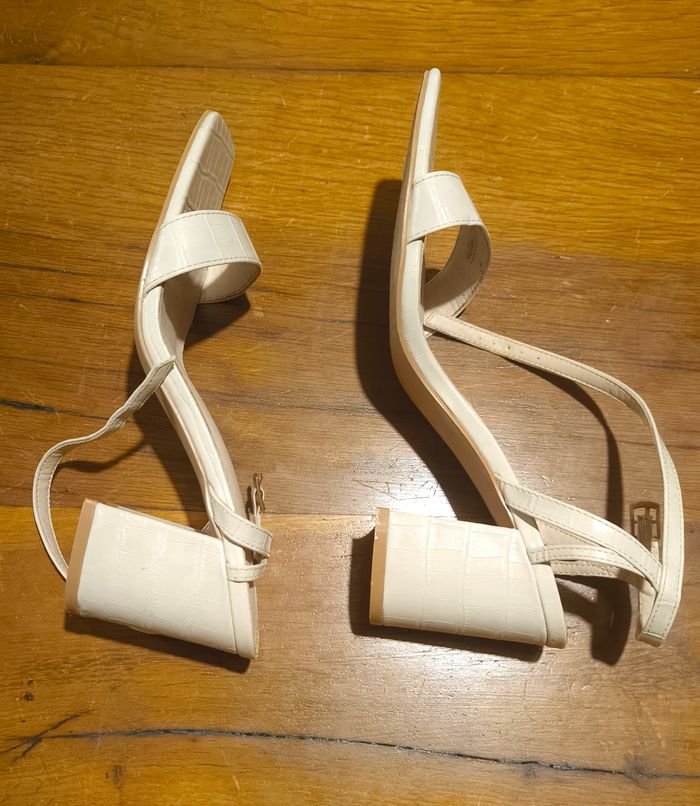 Chaussures  ouvertes à talons - photo numéro 2