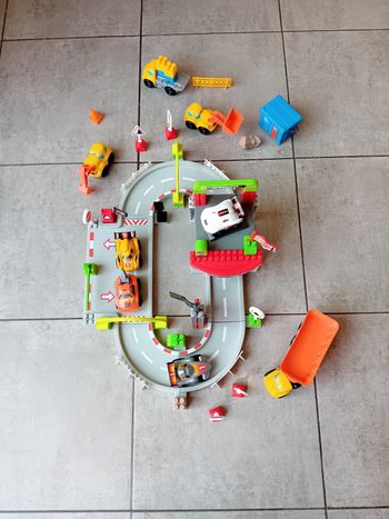 Circuit megablocks lego