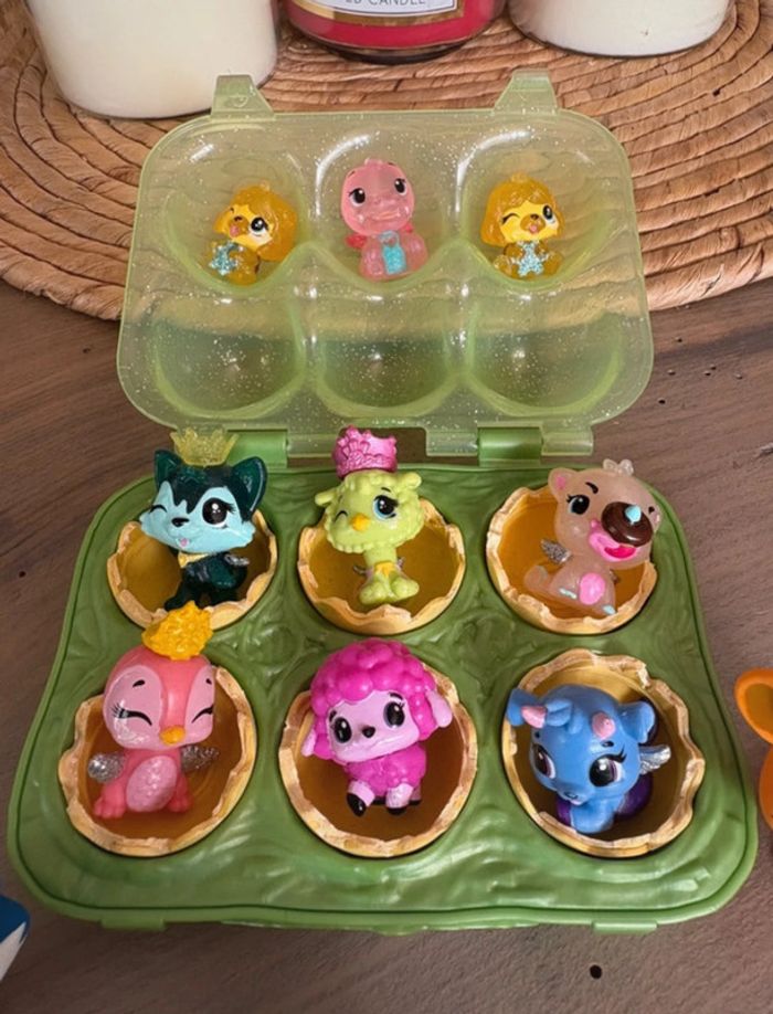 Lot hatchimals dans boîte + 3 PetShop - photo numéro 2