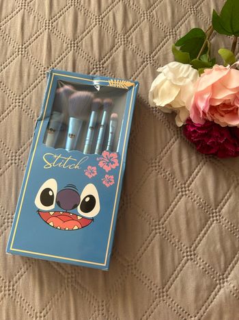 Set de 6 Pinceaux de Maquillage Disney Stitch - Neuf
