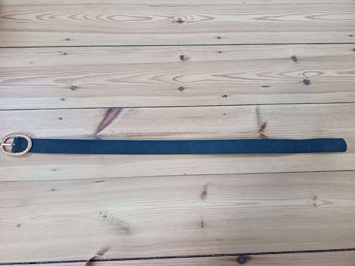 Ceinture bleu foncé