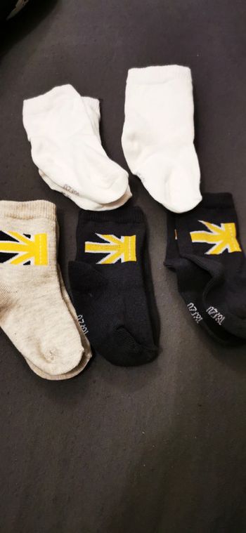 Lot chaussettes 18/20 neuf