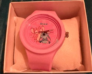 Montre Stitch  rose bonbon