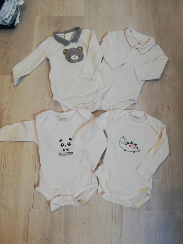 Lot 4 bodies 3 mois