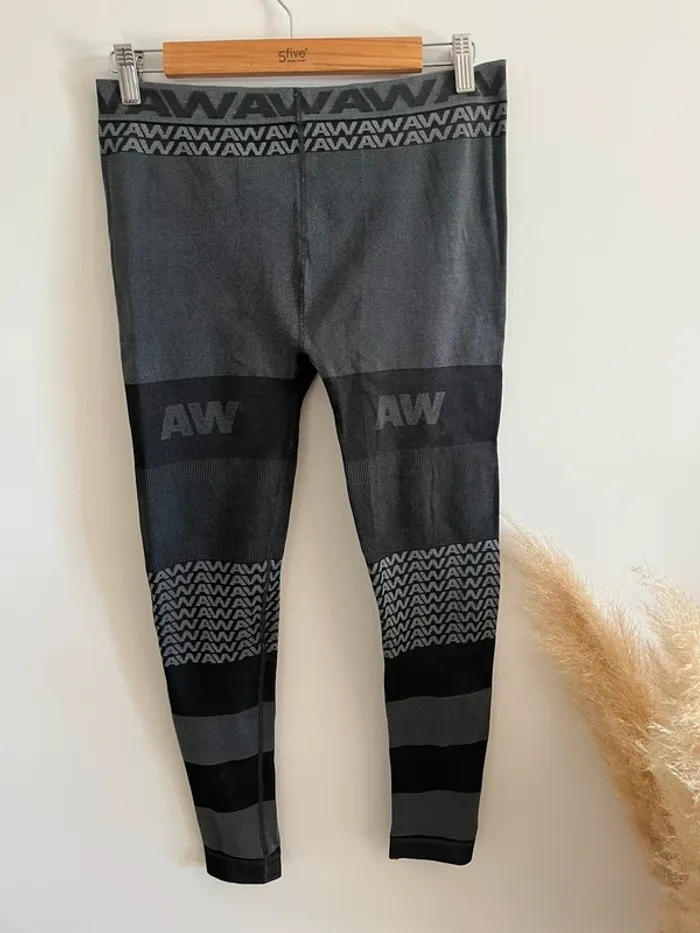 Legging gris H&M x Alexander Wang - photo numéro 3