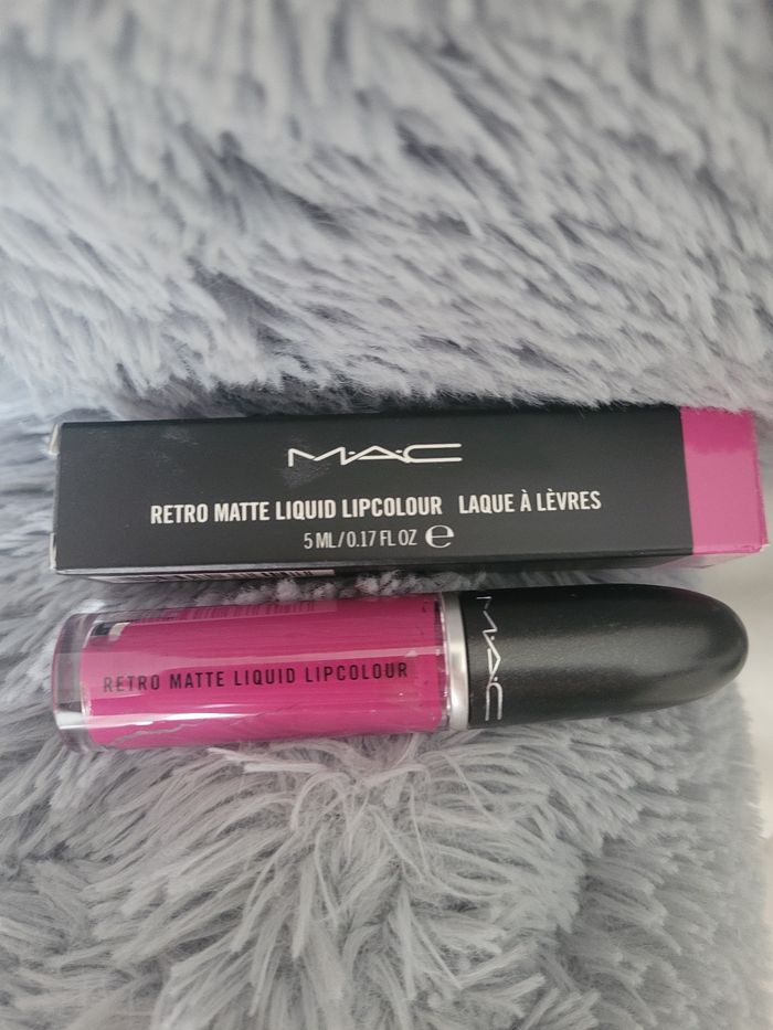 Laque à lévres liquide MAC💕 - photo numéro 3