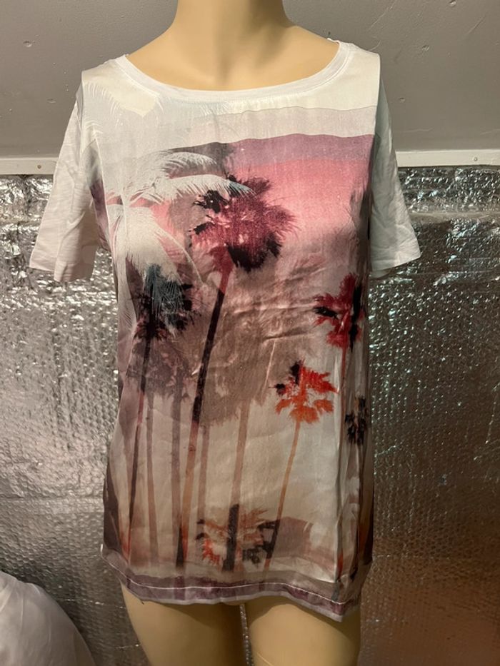 Tee shirt femme taille 38 Caroll très bon état