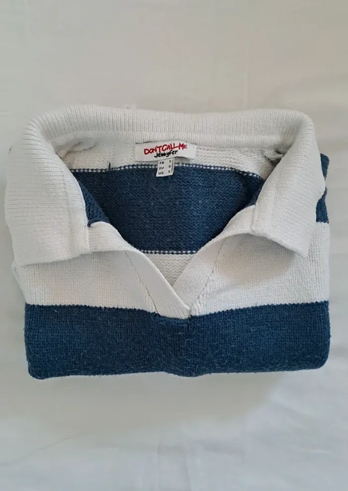 Pull col V court / Pull rayé marine / Pull court /  Pull marine / Sweat col V