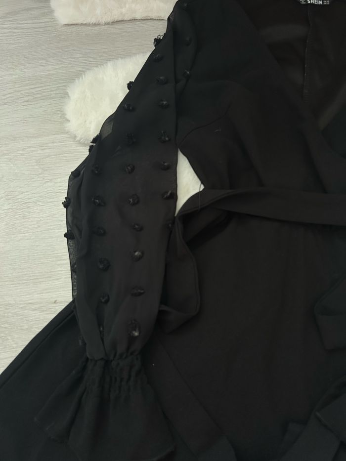 Robe noire à manches longues - photo numéro 2