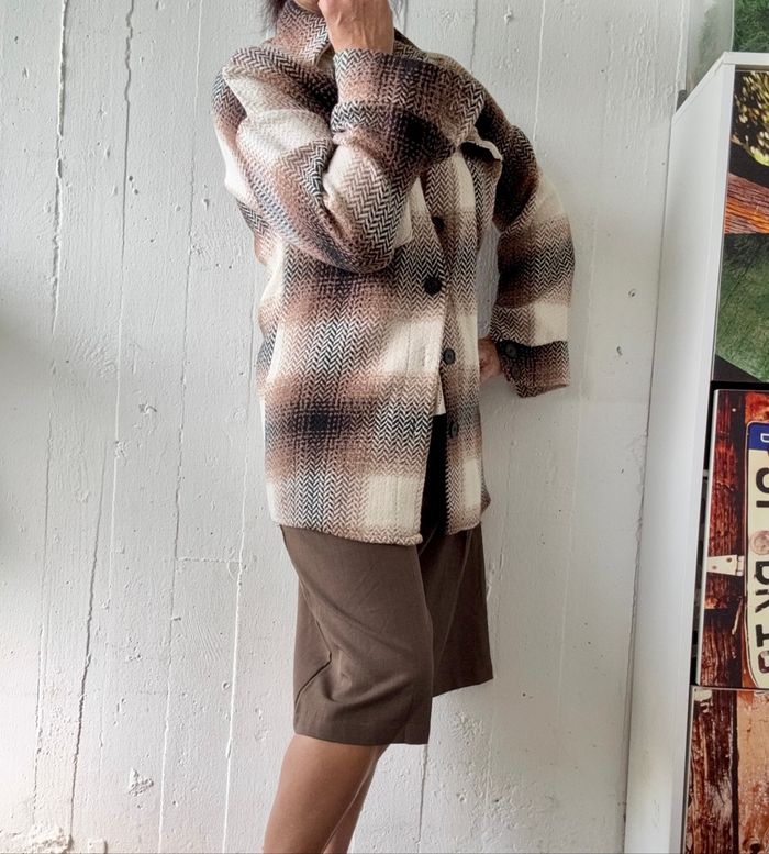 Veste chemise carreaux  Taille universelle ok pour un S ou M Deux poches à rabats poitrine - photo numéro 9