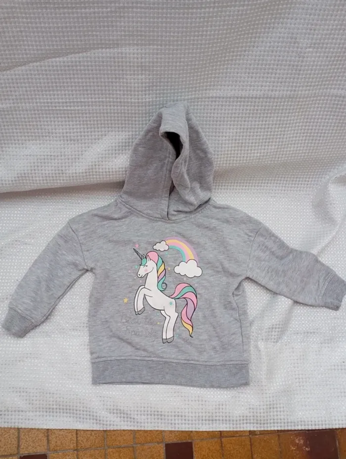 Sweat à capuche licorne Primark - Taille 2-3 ans