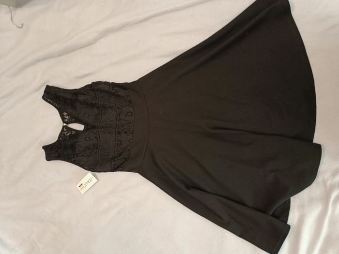 Robe noire de soirée - photo numéro 4