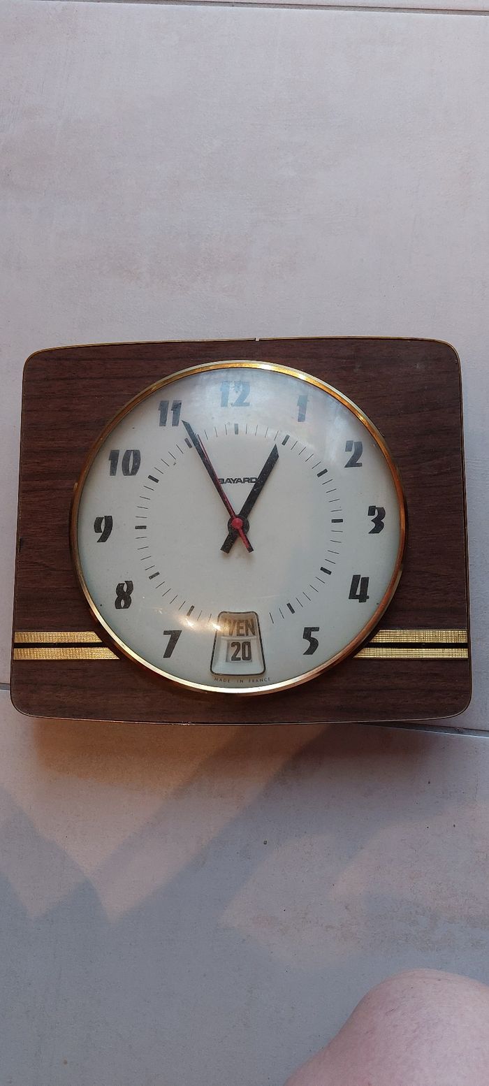 Pendule vintage en formica bayard